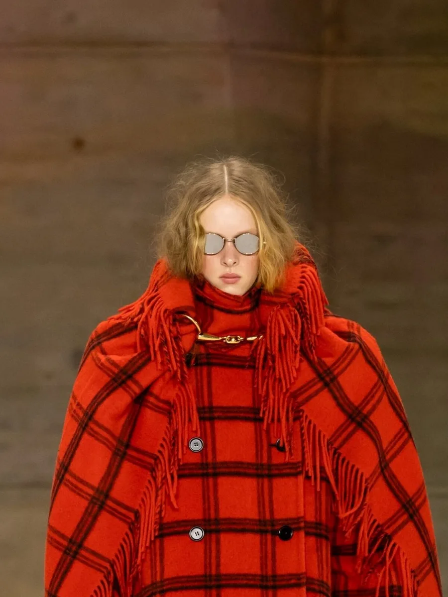 Красное клетчатое пальто с бахромой, Chloé