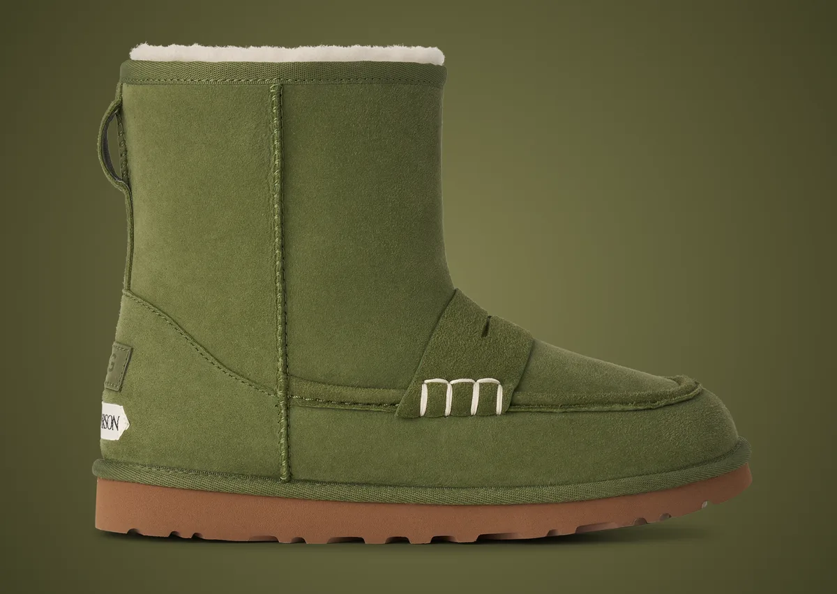 Угги-лоферы UGG x JW Anderson цвета хаки с перемычкой и белой отстрочкой