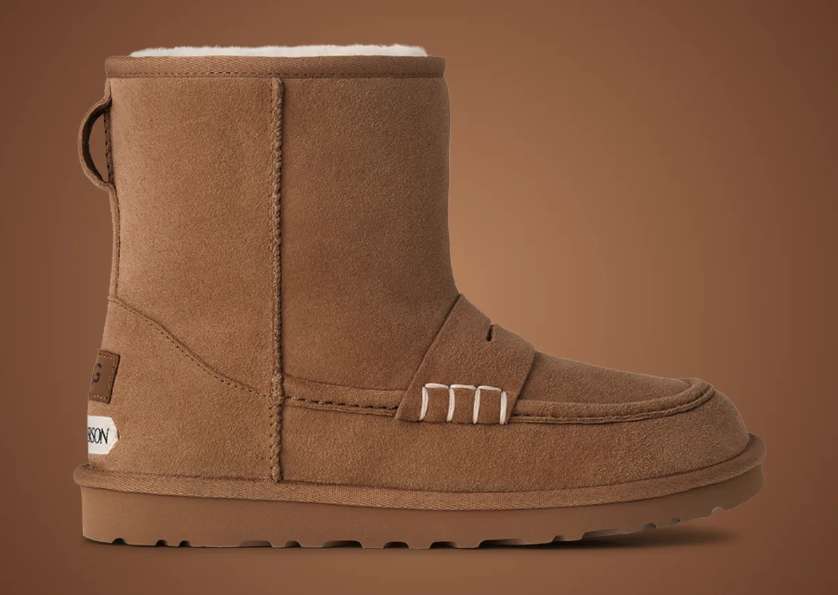 Каштановые угги-лоферы UGG x JW Anderson высотой до середины икры, вид сбоку