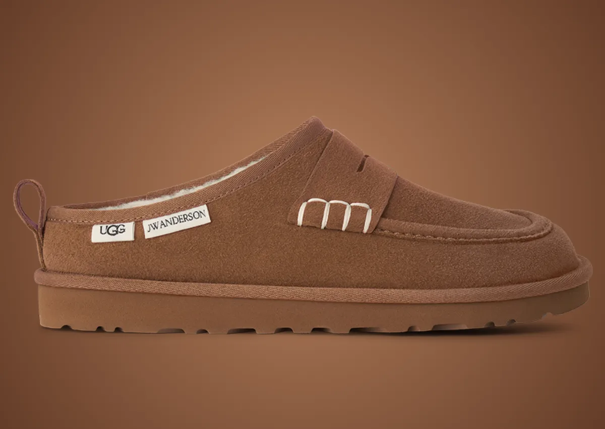 Каштановый замшевый лофер UGG x JW Anderson сбоку